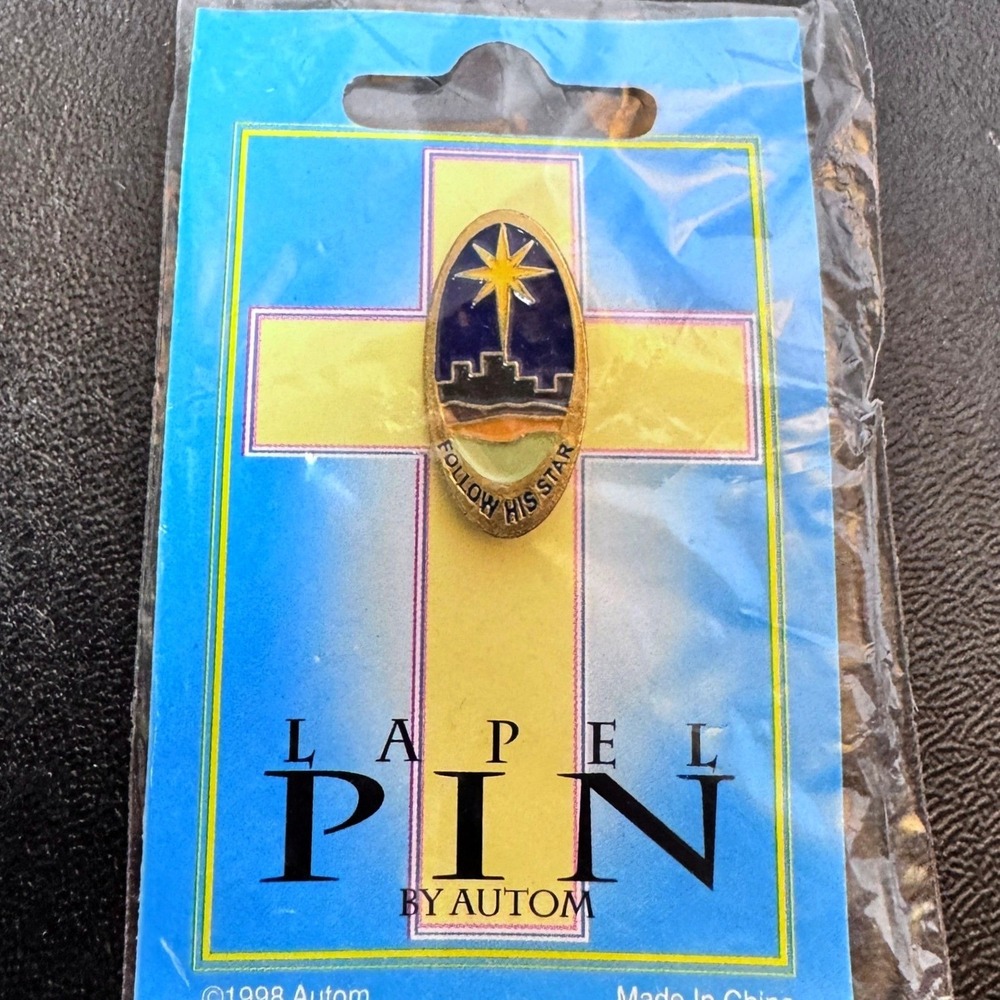 Follow His Star Religious Christian Cross Design Gold Tone Autom 1998 Lapel Pin
